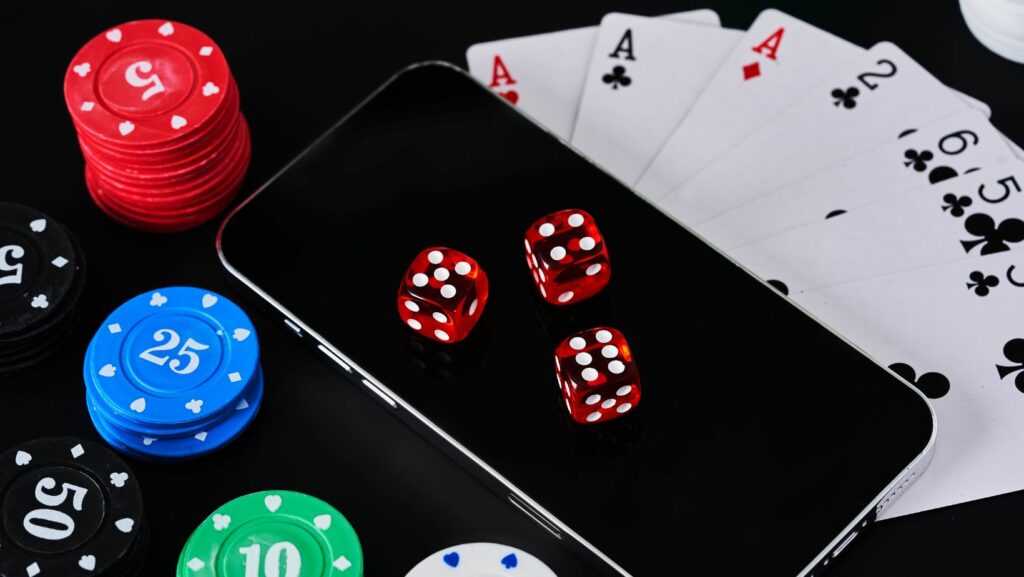 how to play dice gambling